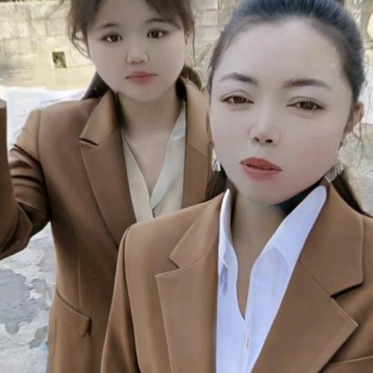 心中有苦说不出的，吴姐
