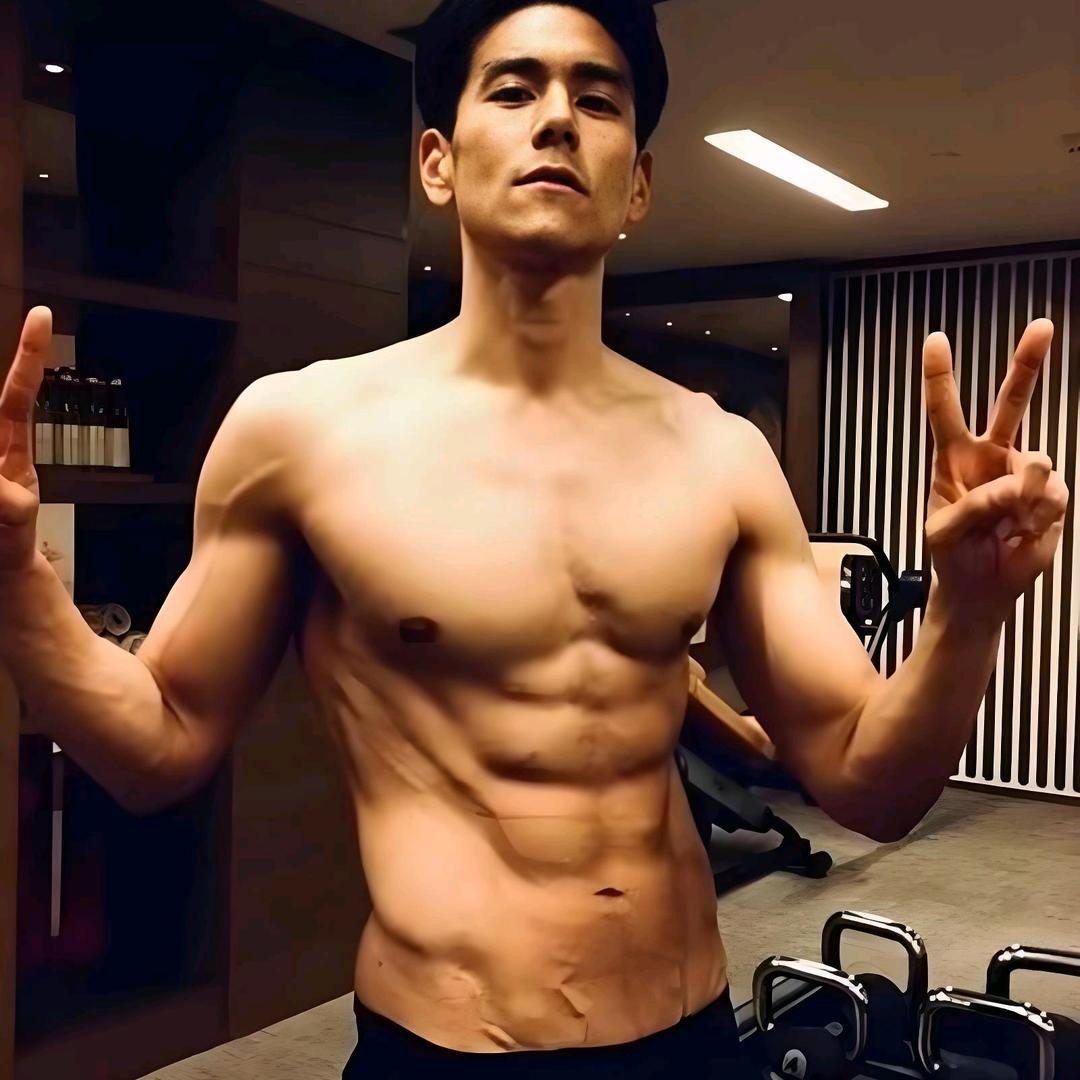 莫言自律（两个月瘦40斤）