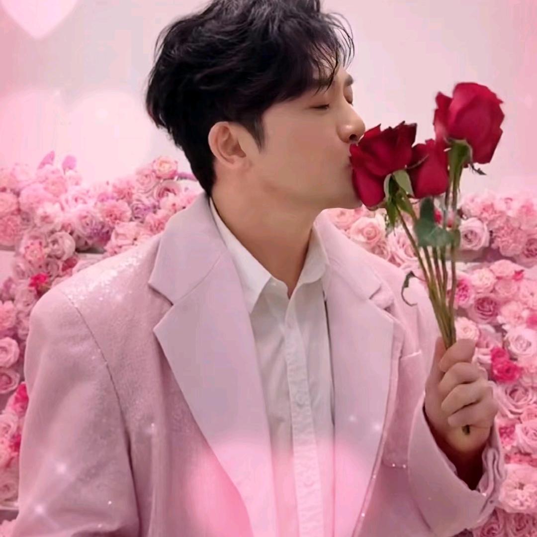 莹莹 AS《拒绝私聊》