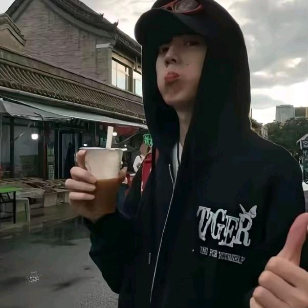 词清不辞卿