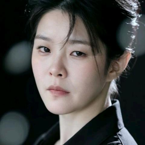 姐已不是当年的黄毛丫头