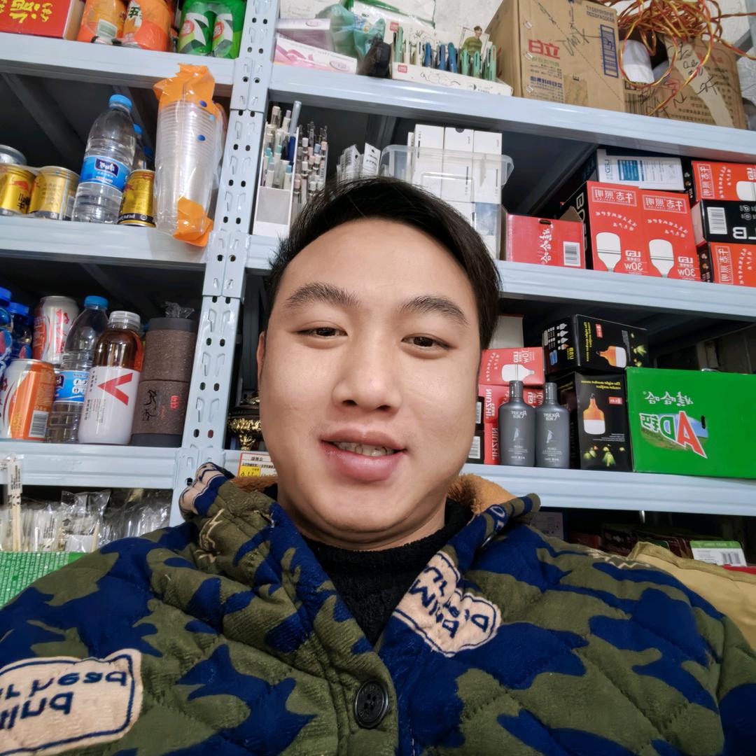 李李（人间贩卖大闸蟹）