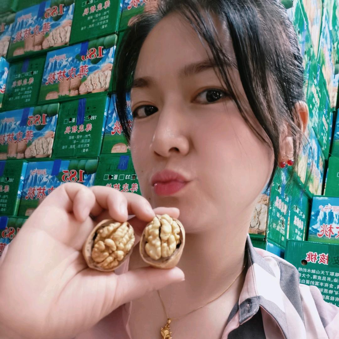 新疆红枣核桃直销