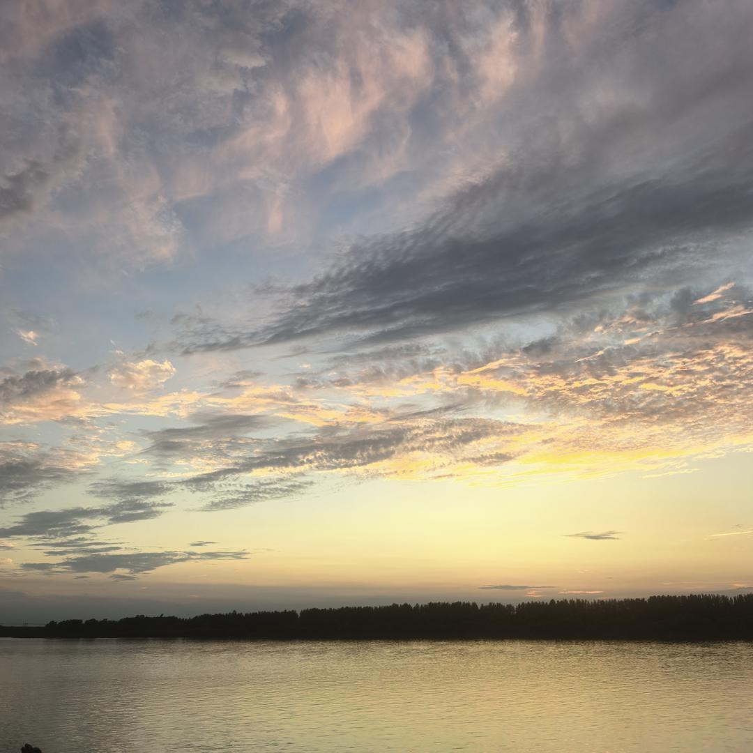 穿越成十八岁太奶奶重整家族