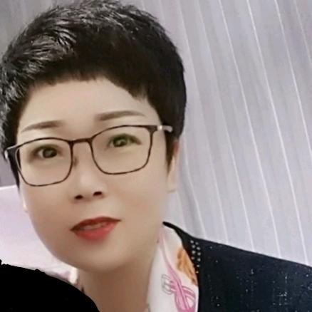 英子