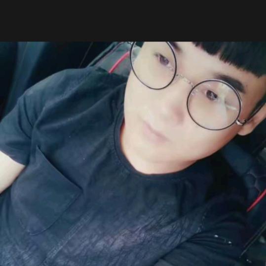 泽昕数控加工：刘雄