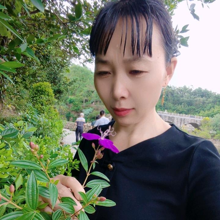 杨妺儿