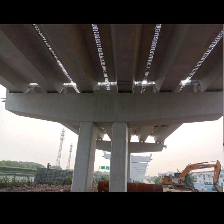 桥梁12.26花秋乐园烘焙