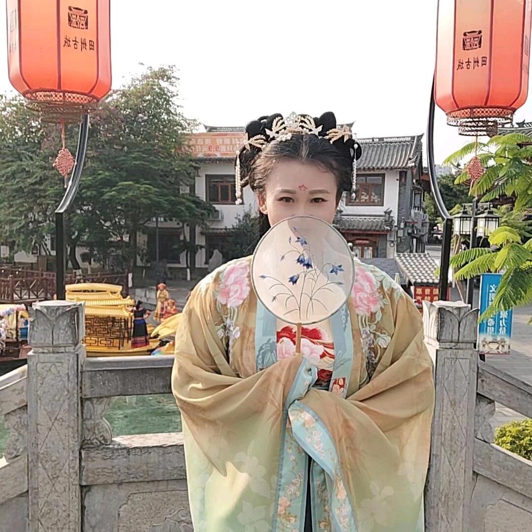 天空那朵云