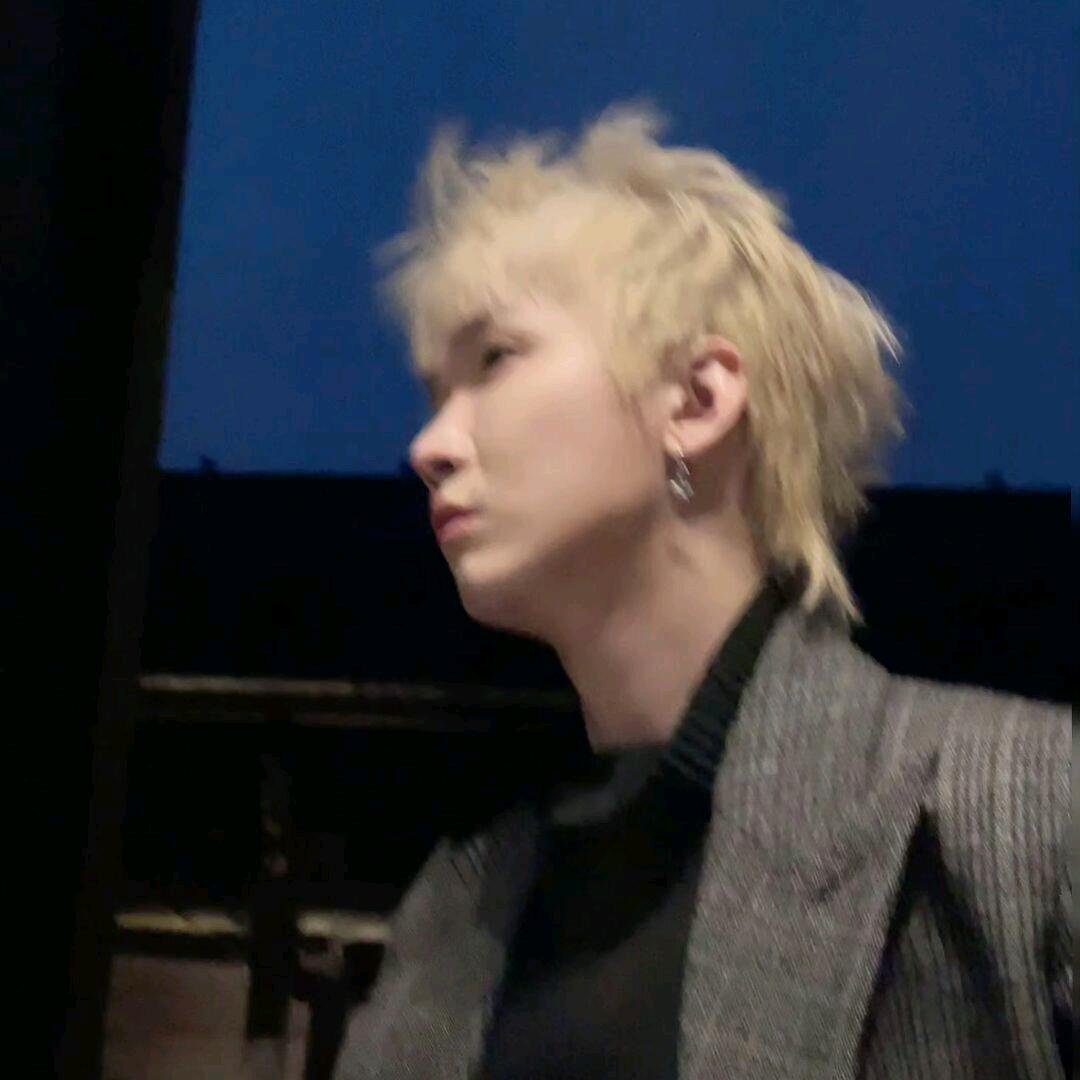 不想健身的李京泽