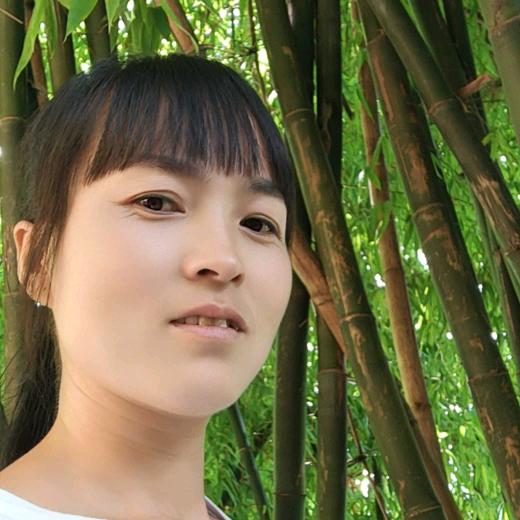 不为往事忧，只为余生笑