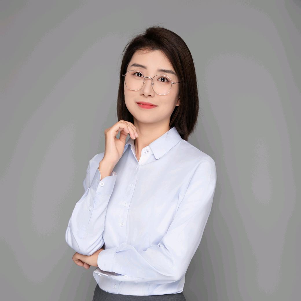 在银行工作的小张