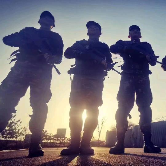 国防职校  尚主任