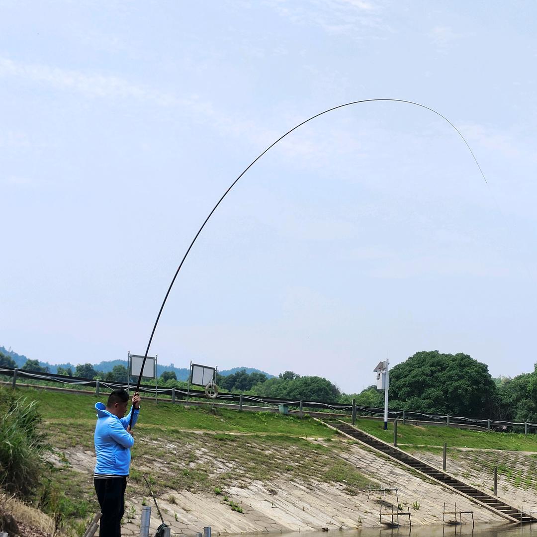 颜家塘水库大舞台:波哥