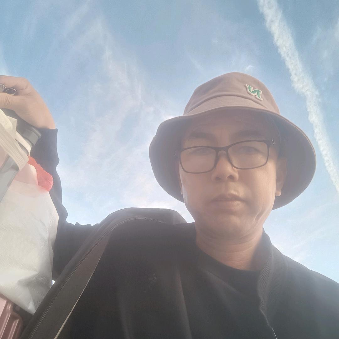 老侯