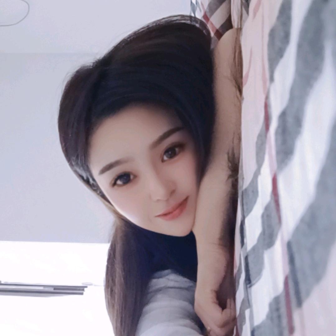 榴莲味的小豆包