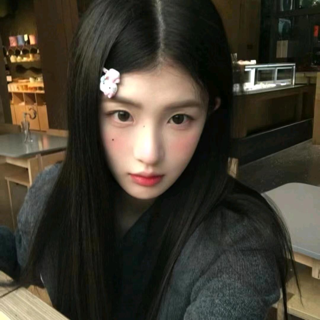／