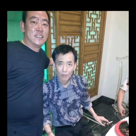 勇敢快乐哥。
