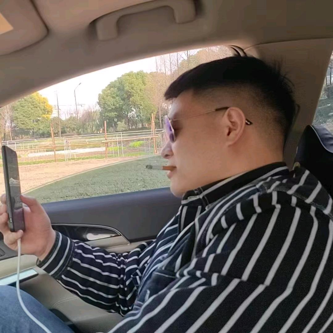 简  磊