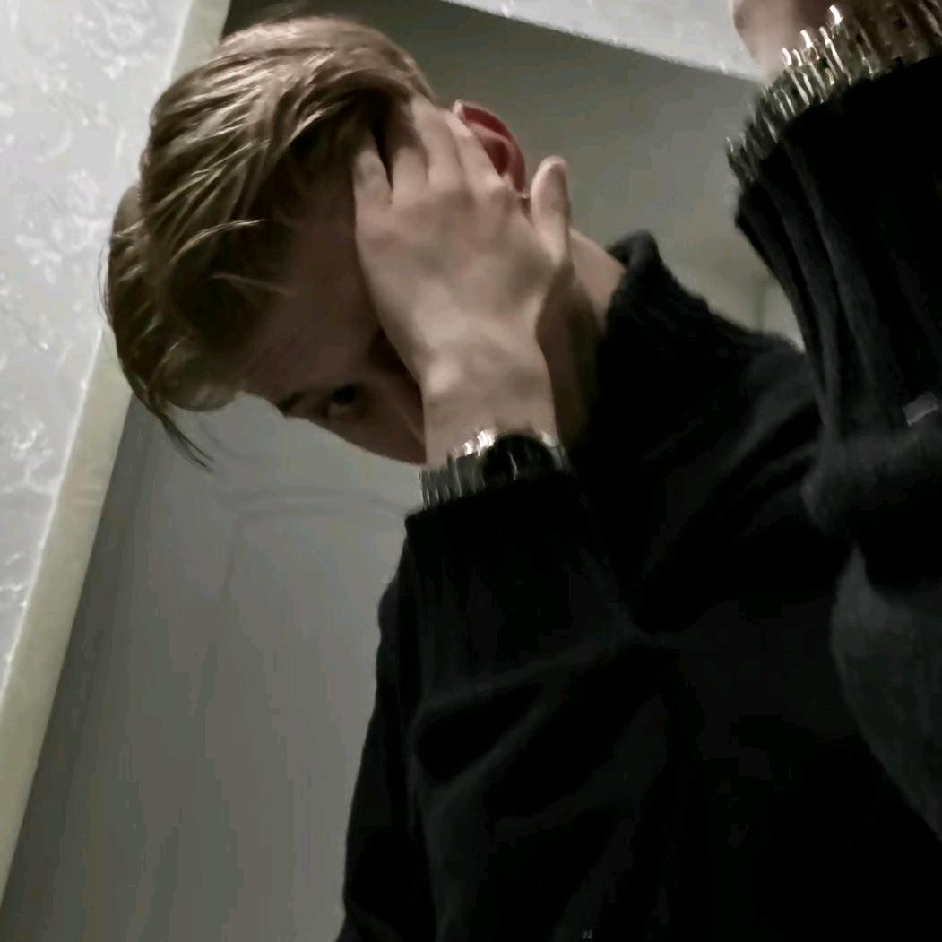 我在失眠🧞‍♂️