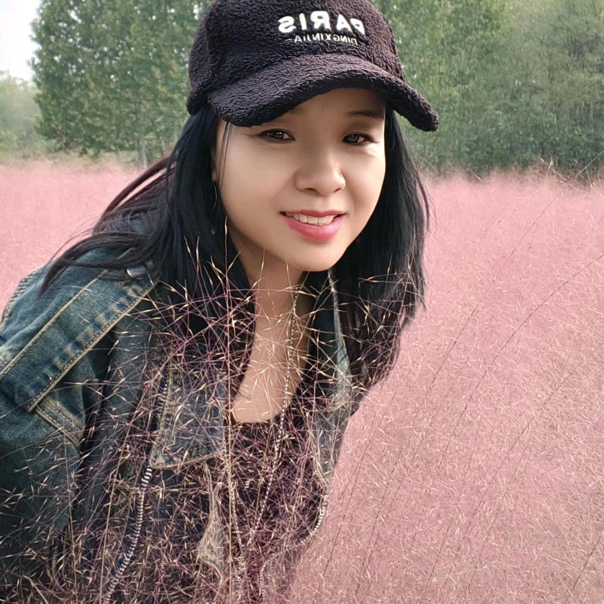 创汇忘忧草曳舞团