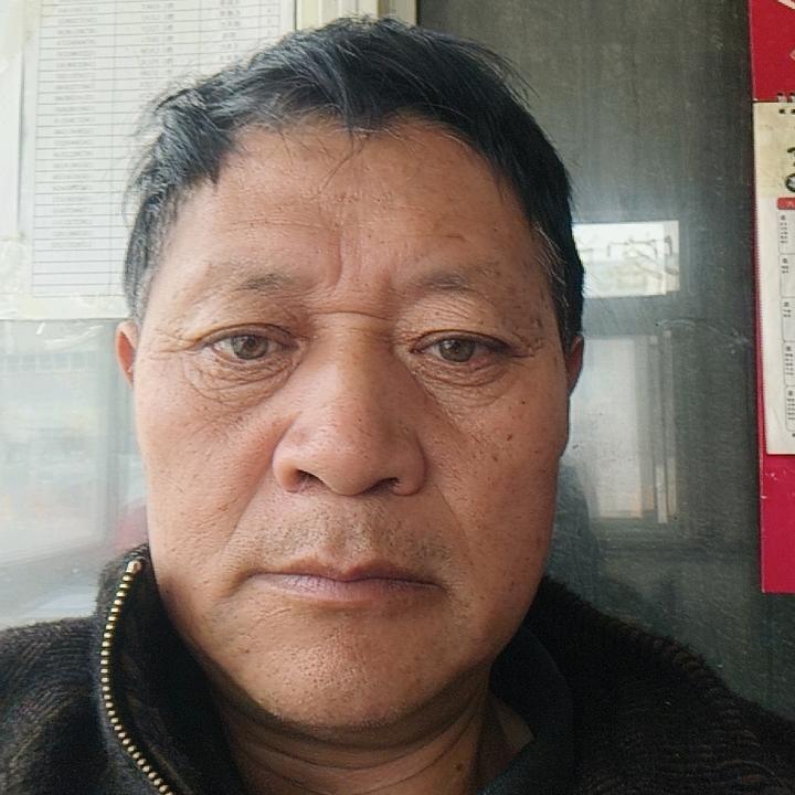 杨德新