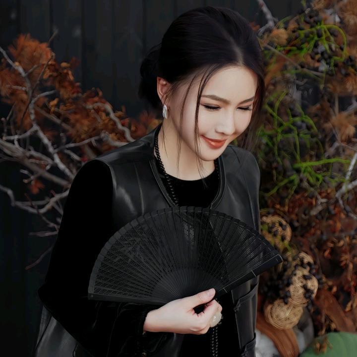 溶溶RONGRONG女装穿搭