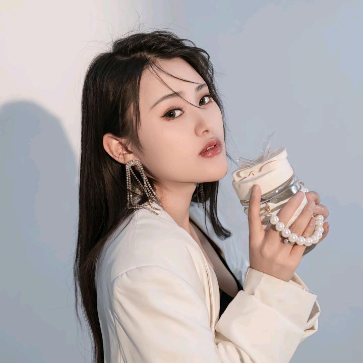 ృ༊三妹小助理♛