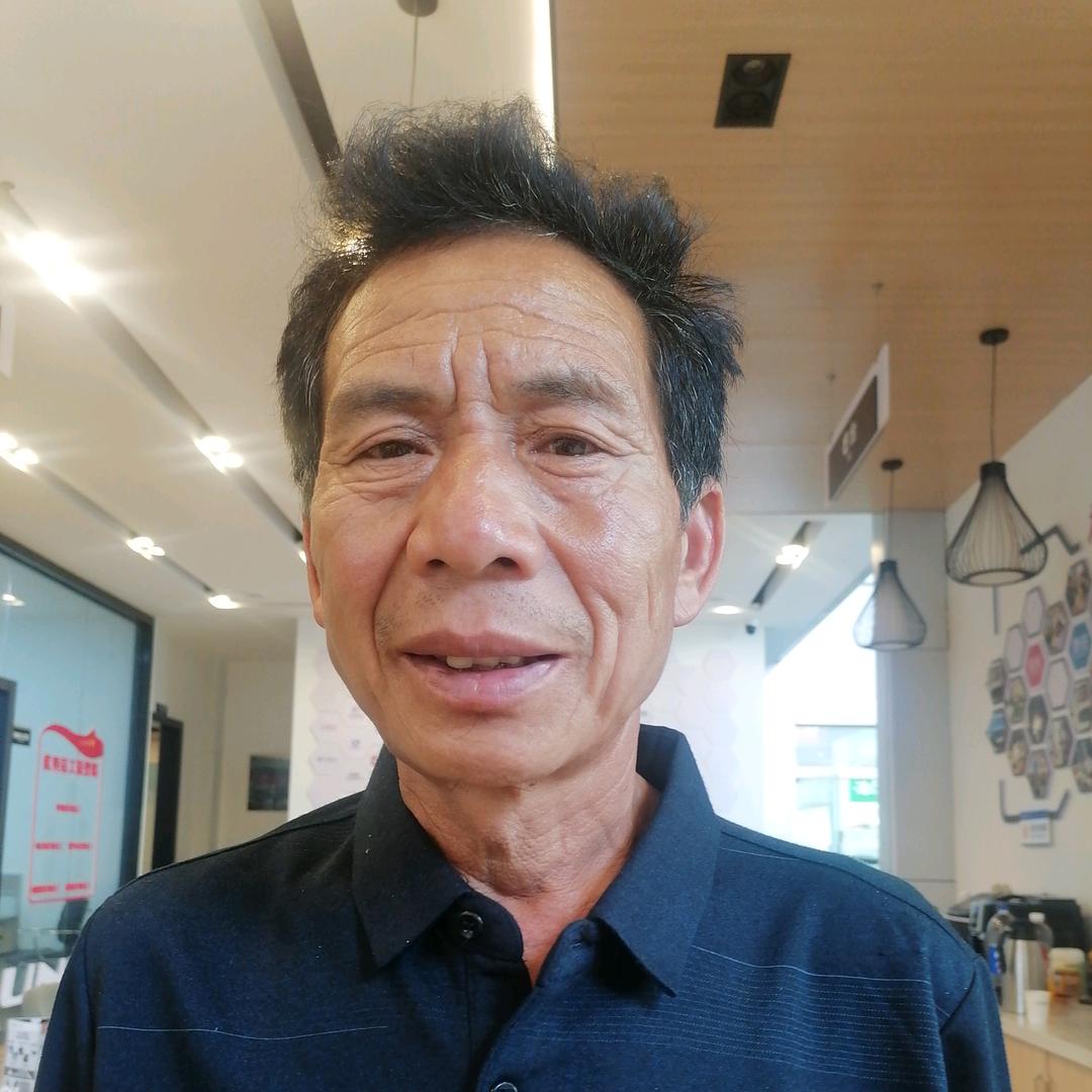 袁世雄