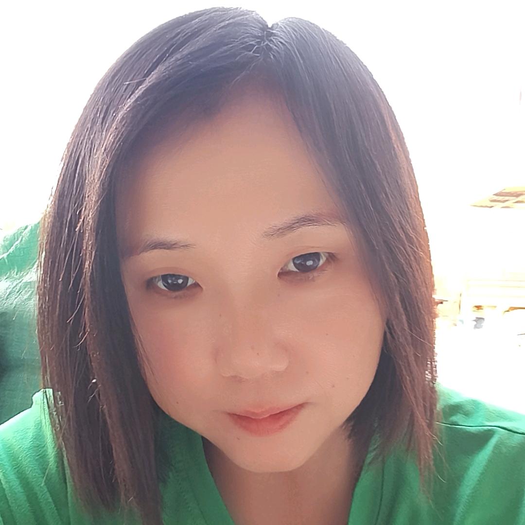 李先玲常年卖丝棉，打被套