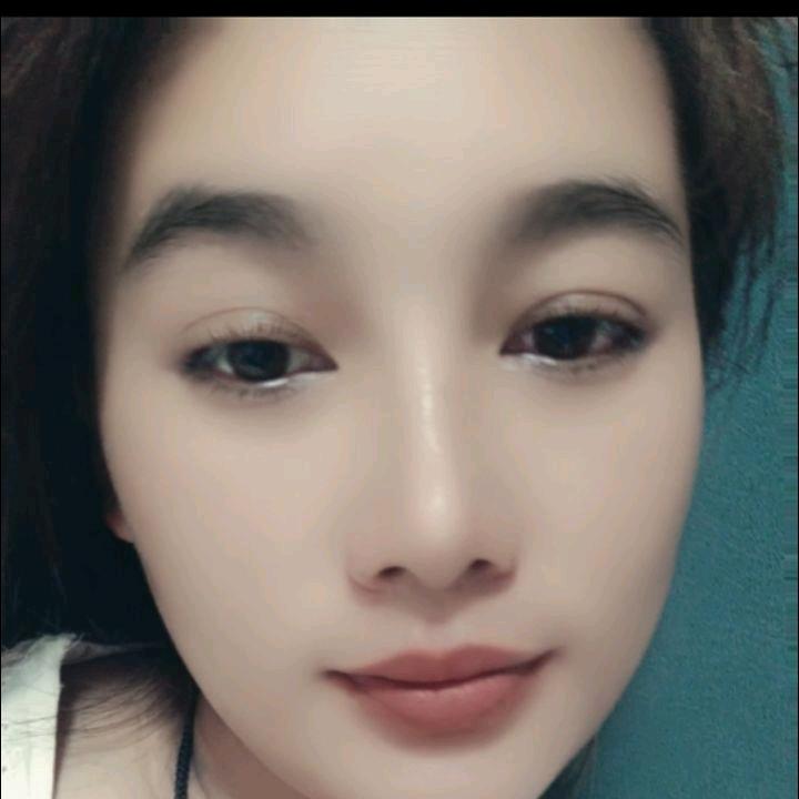 黎正艳，黎夫人