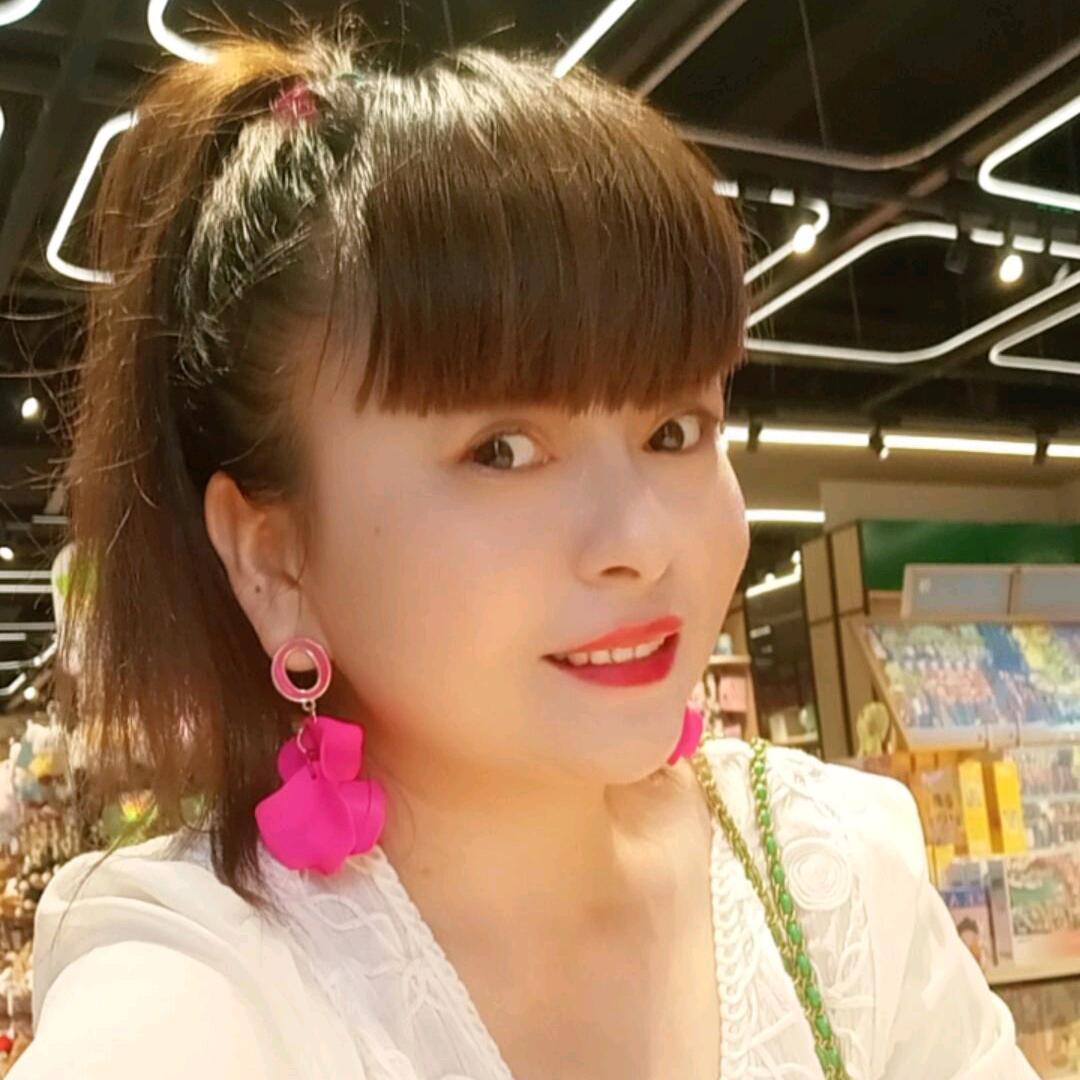 💋⍤⃝大气妞ꦿ꯭᭄ྀ