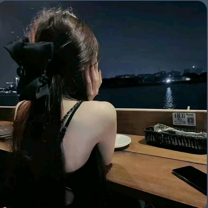 Mr૮₍♡b♡₎ა