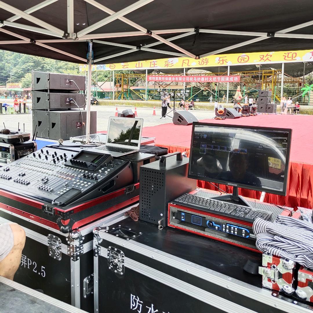 共享舞美→_→进哥飞机吊运 飞防