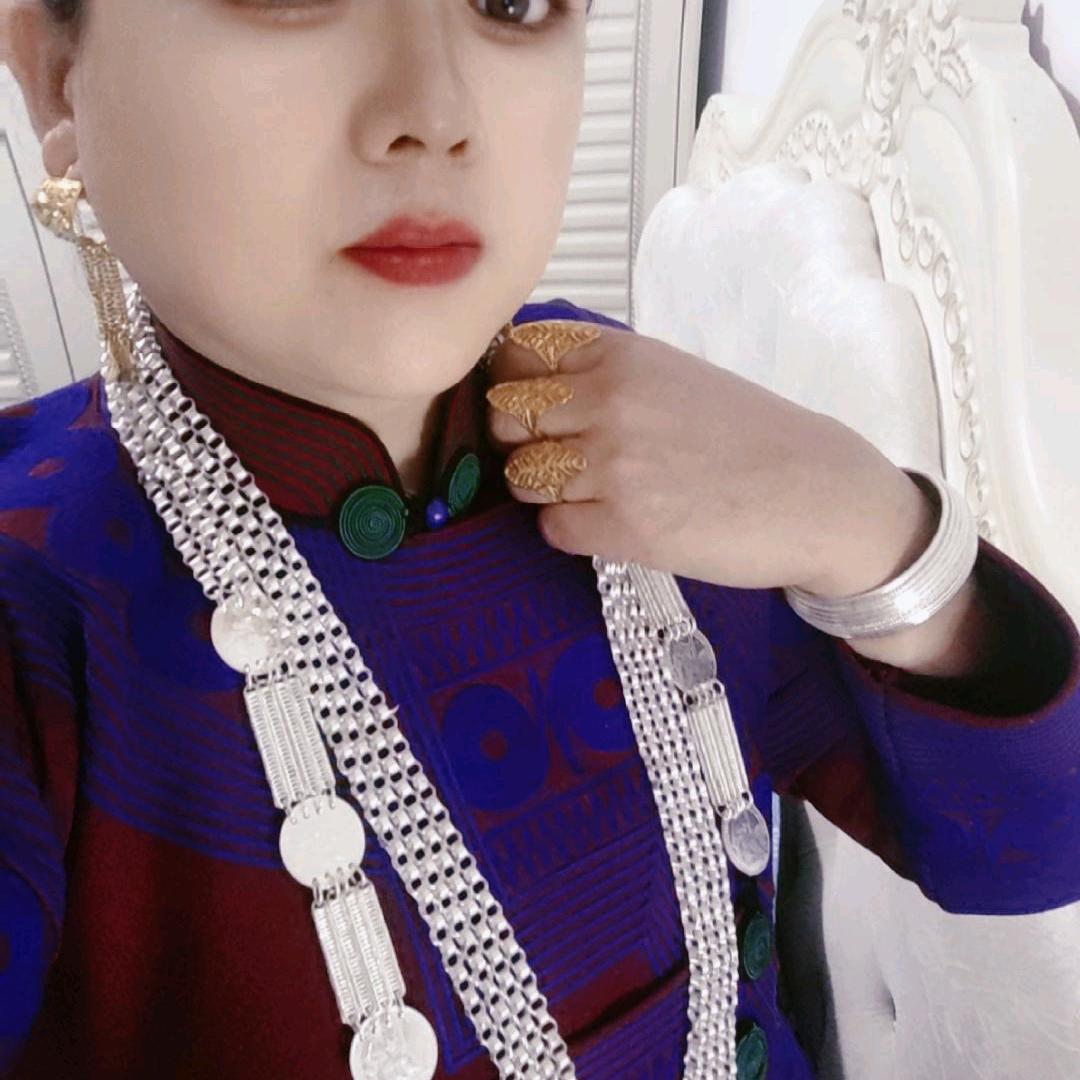 太笨的女人 。