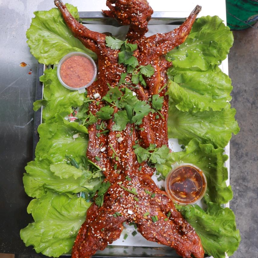 龙坪成城烤兔官方号