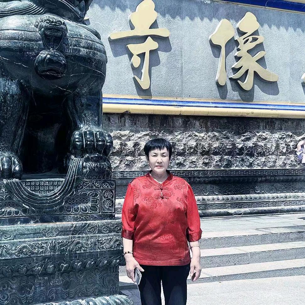 李金玲