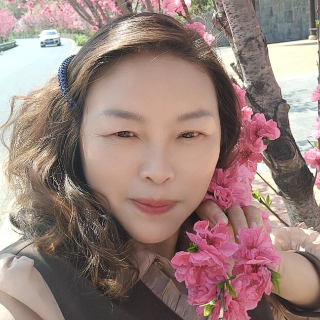 草帽大姐（玫瑰之约）