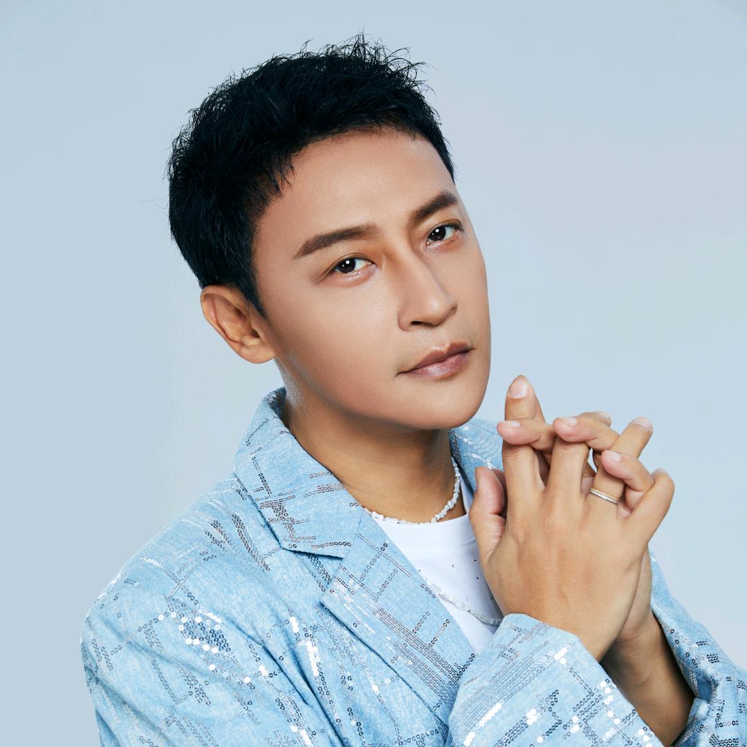 Julian Chen Fan Club