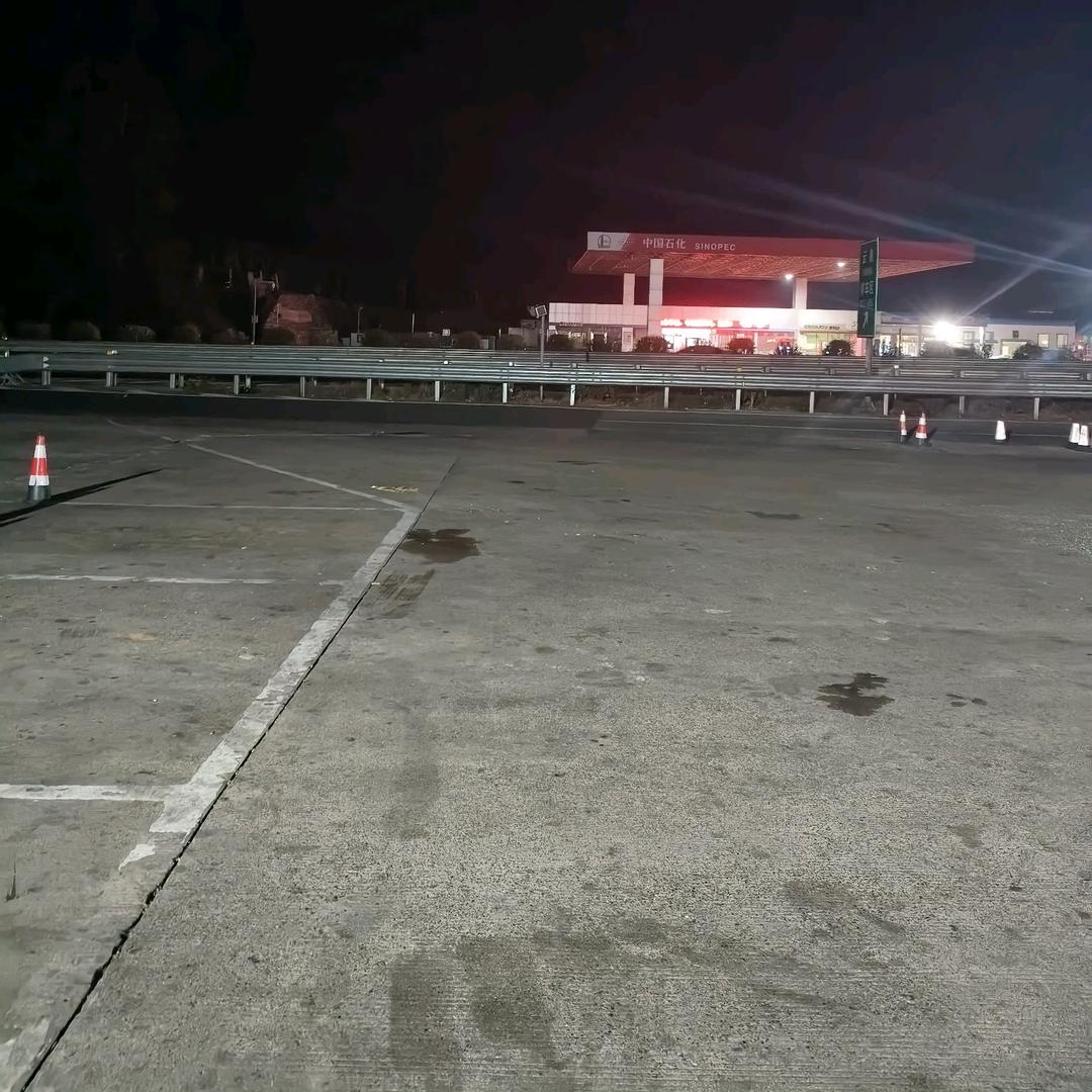 🌈🌈🌈🌈小伙