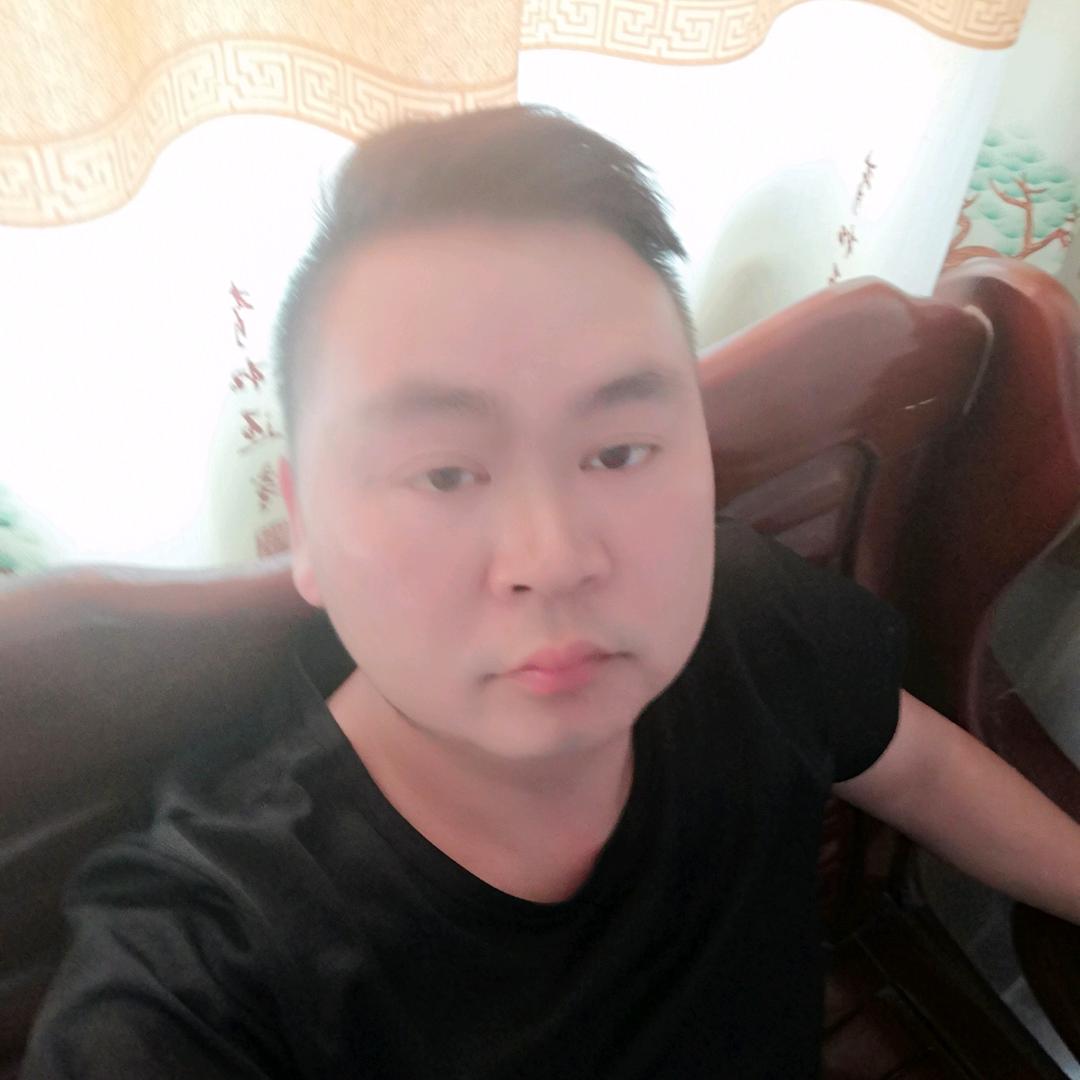 钟三