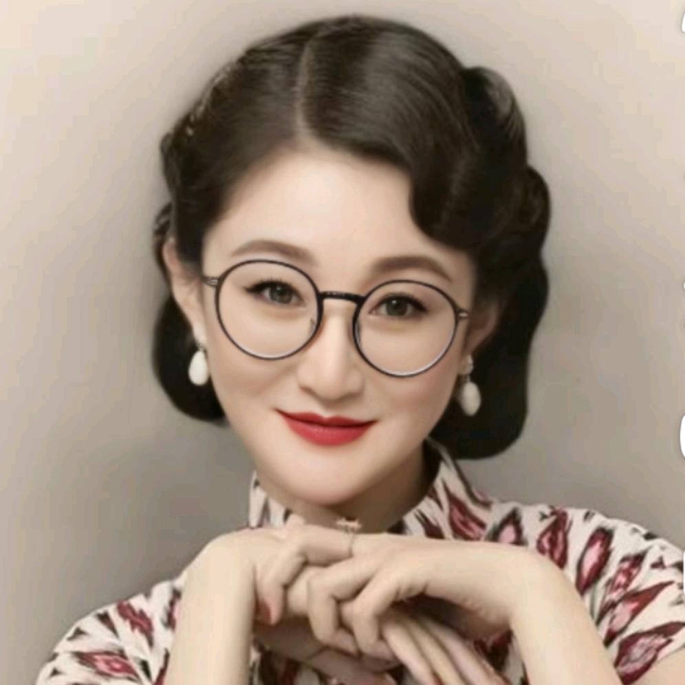 李社霞
