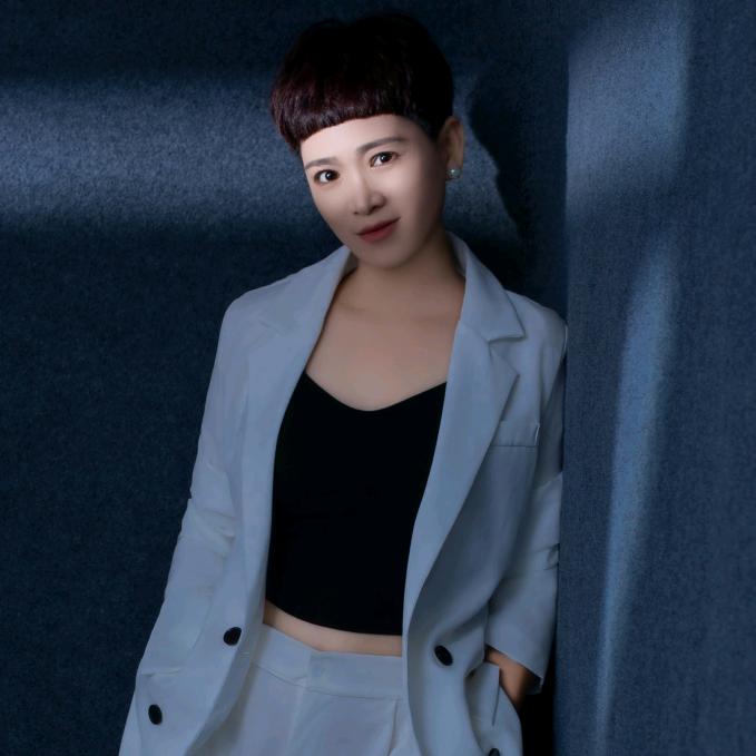 佳择（彦儿姐）