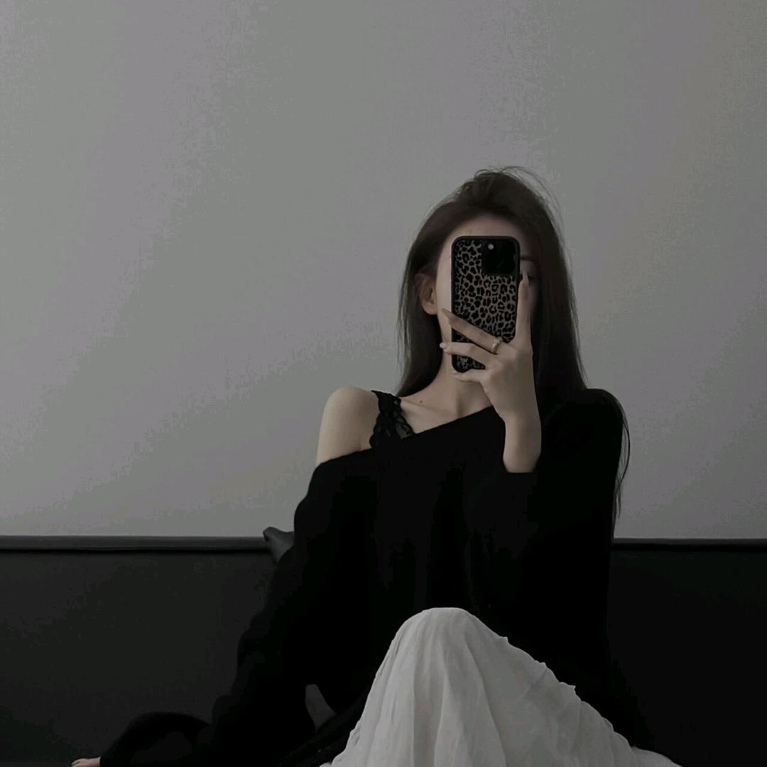 ℳ̶̶̶̶青青子.ᥫᩣ
