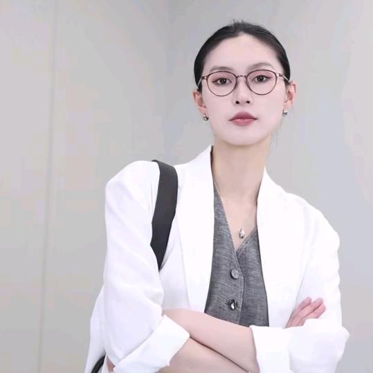 张琪JIEJI(直播精选)