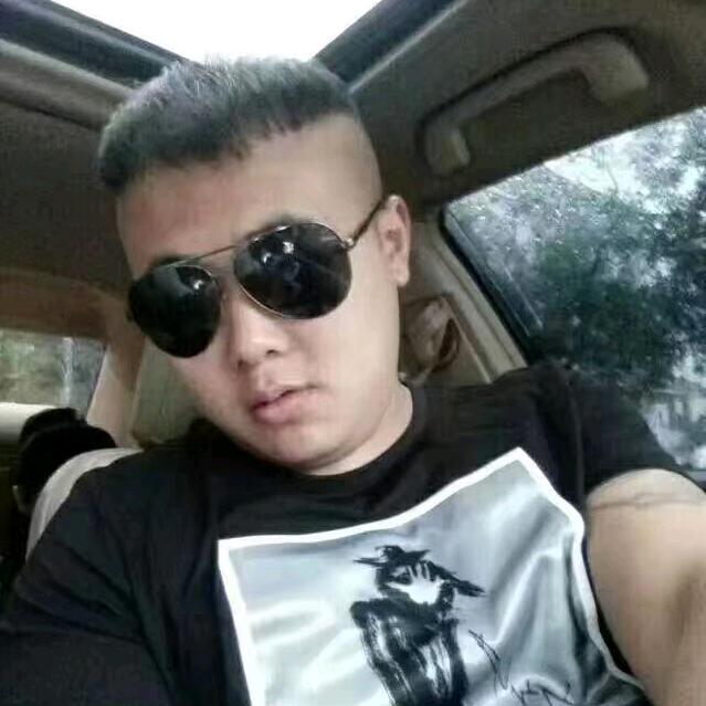 一只大牛。