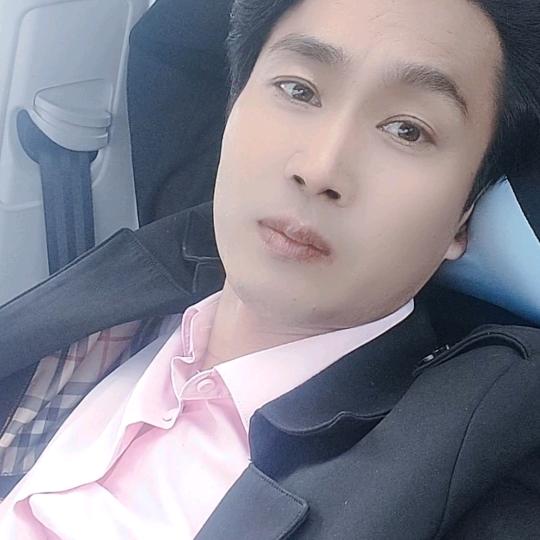 哥的气质万人敬仰