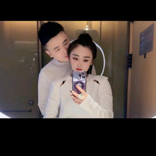 李聪电商达人男装店铺