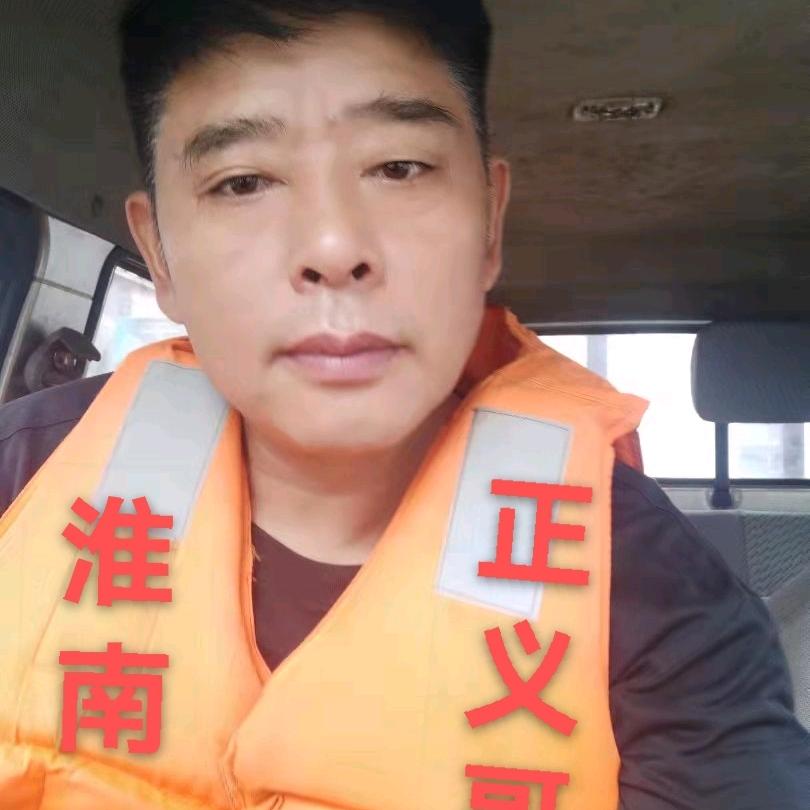 赞扬哥