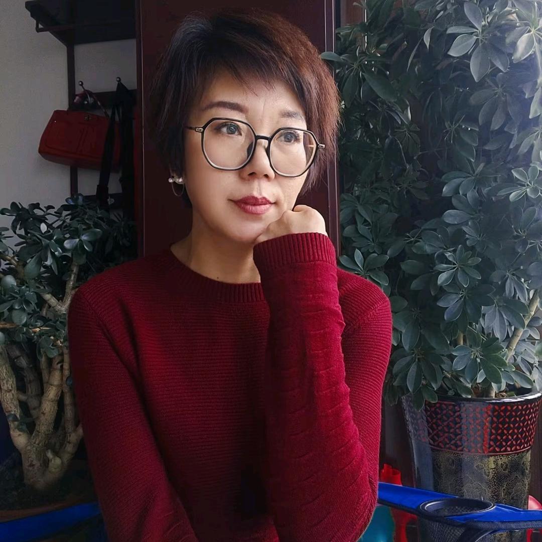 小柒（日常碎片）头像